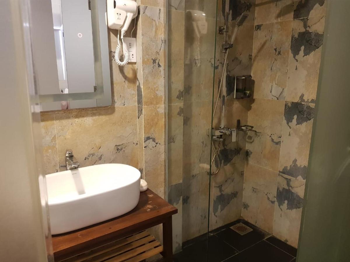 South Beach Villa@69 Бентота Екстериор снимка